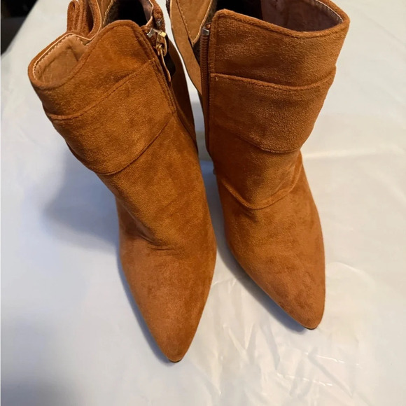 Unbranded Tan Booties Size 7.5 (38) - Picture 7 of 7